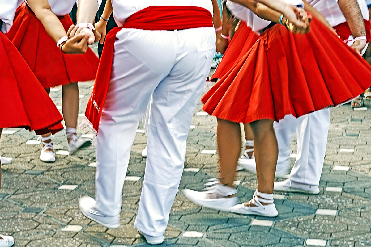 Fiestas Populares en Sant Feliu de Llobregat: Una Tradición Viva