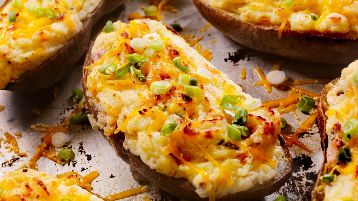 Patatas al horno rellenas de queso